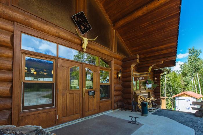 Terracana Ranch Resort,Valemount>>Tete Jaune Cache,3 star