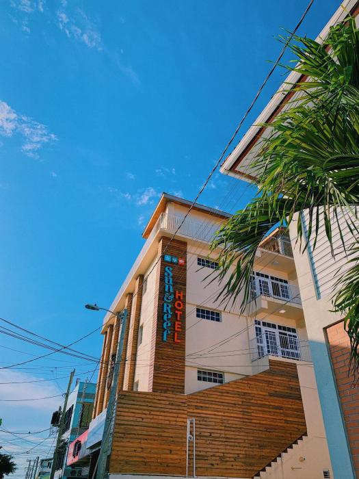 Voyager Sun & Reef Hotel,,2.5 star