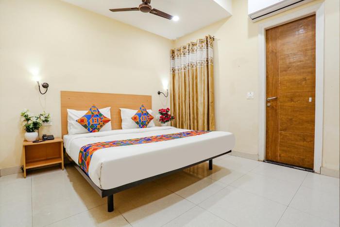 Hotel Gk Residency,Dwarka Sector 13 Metro,3 star