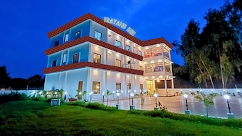 Trayamb Inn By Asapin Hotels,,3 star