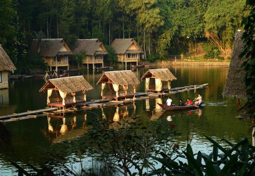 Kampung Sampireun Resort & Spa,Garut>>Bandung,3.5 star