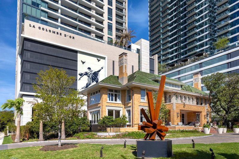 la colombe dor hotel