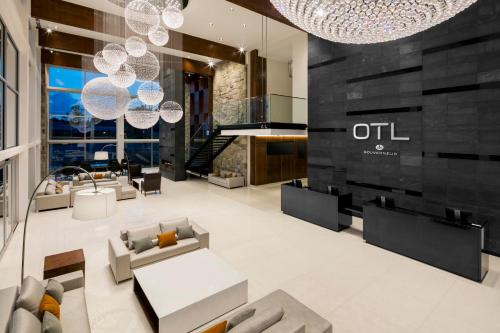 Otl Gouverneur Sherbrooke,Quebec>>Montreal,5 star