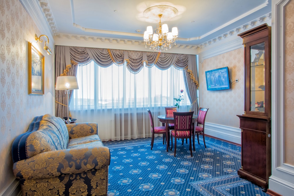 Hotel Complex Grinn,Malaya Fominka>>Oryol,5 star