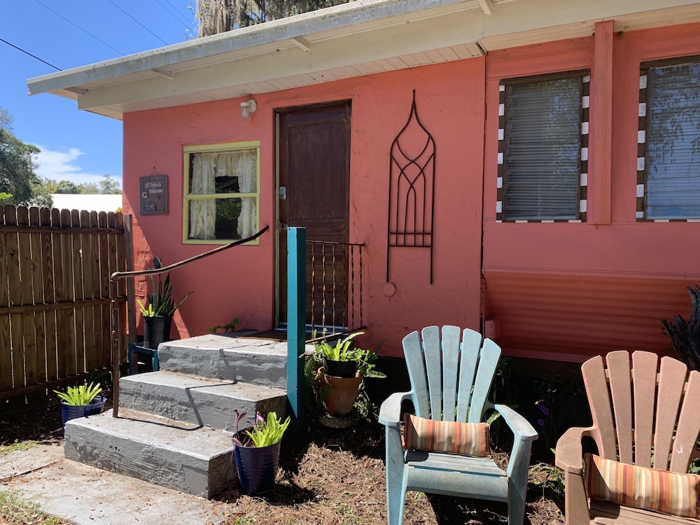 Nature Coast Inn And Cottages,,3 star