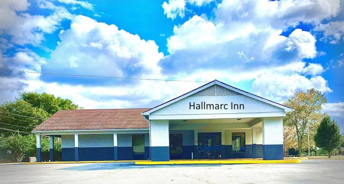 Hallmarc Inn,,2.5 star
