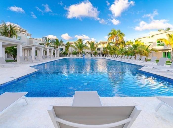 playa palmera beach resort