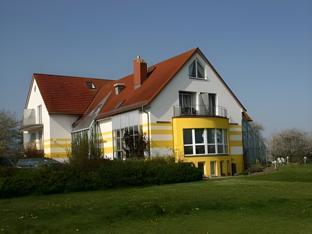Inselhotel Kleiner Bodden,,3 star