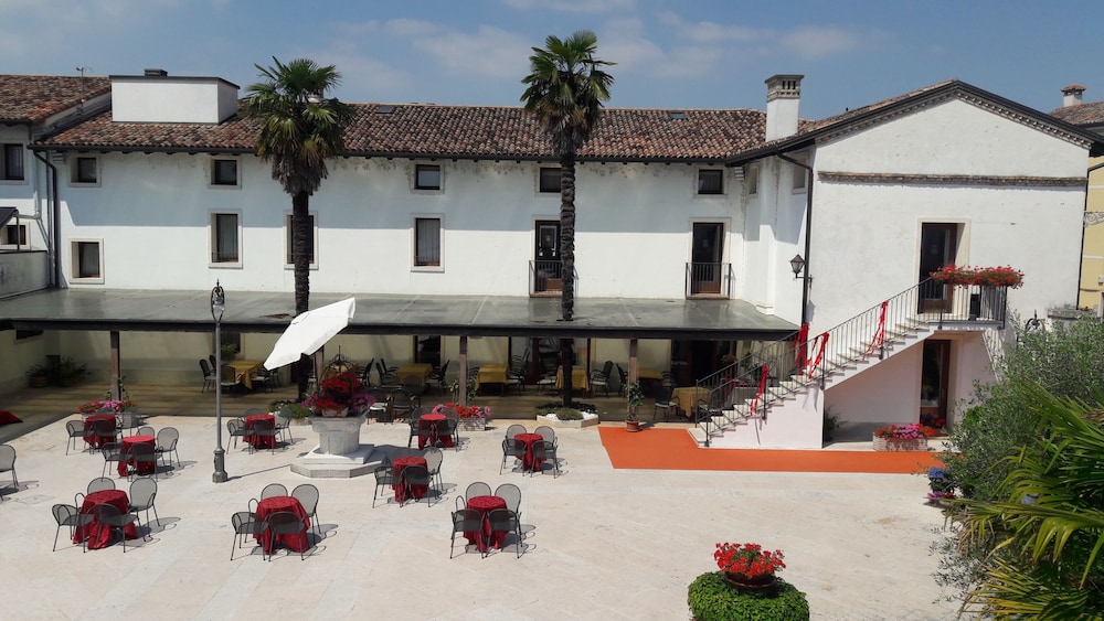 Hotel In Sylvis,Ceggia>>Aviano,3 star