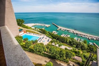 Hotel Capo Est,Marche>>Gabicce Mare,4 star