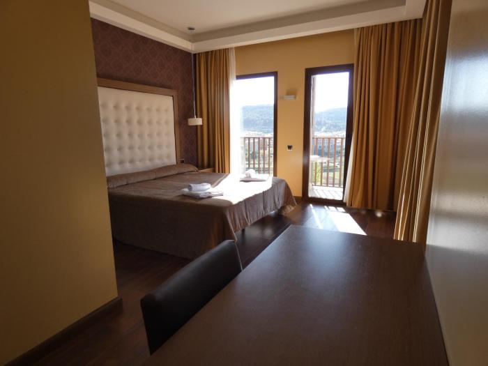 Hotel Fuente Del Miro