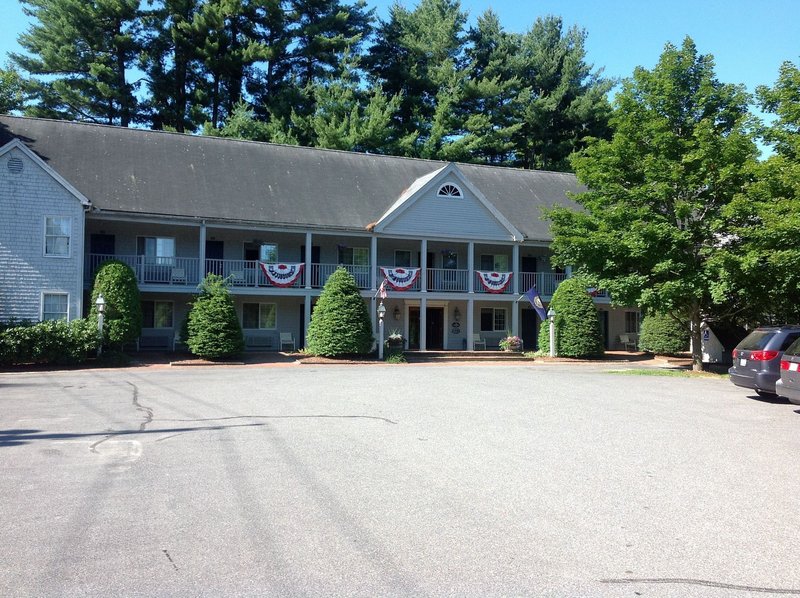 Riverhouse By Weekender (Formerly Jack Daniels Inn),,2.5 star