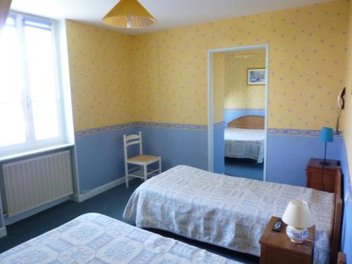 room-image