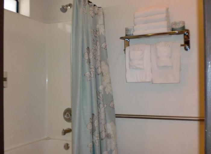 The North Shore Inn,Crestline>>Big Bear Lake,3 star