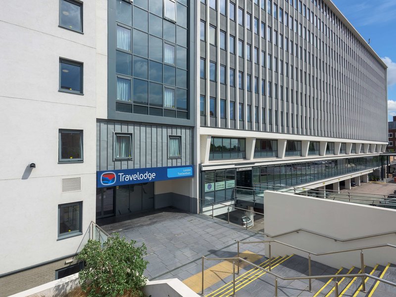 Travelodge London Twickenham,Croydon>>Brent,3 star