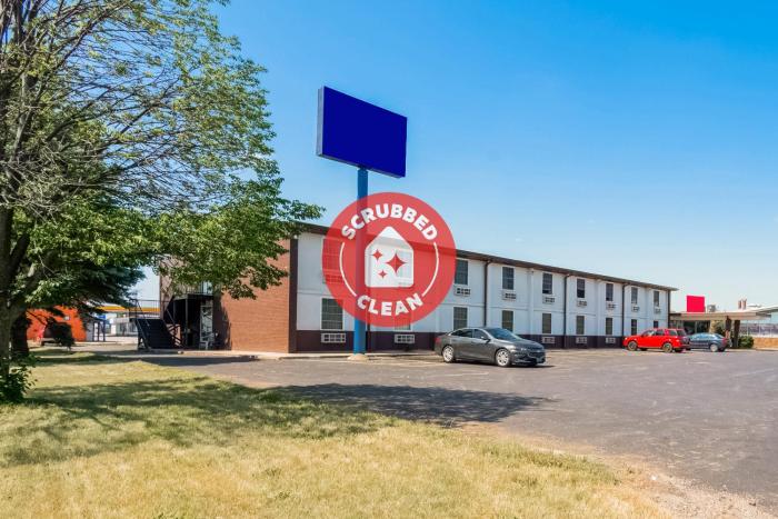 Oyo Hotel Morton/East Peoria I-74,Morton Grove>>Morton,2 star
