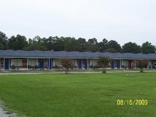 Four Oaks Lodging & Rv Resort,Four Oaks>>Clayton,2.5 star