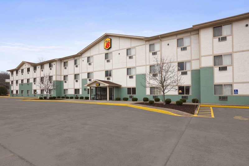Super 8 By Wyndham Cromwell/Middletown,Cromwell>>Connecticut,2 star