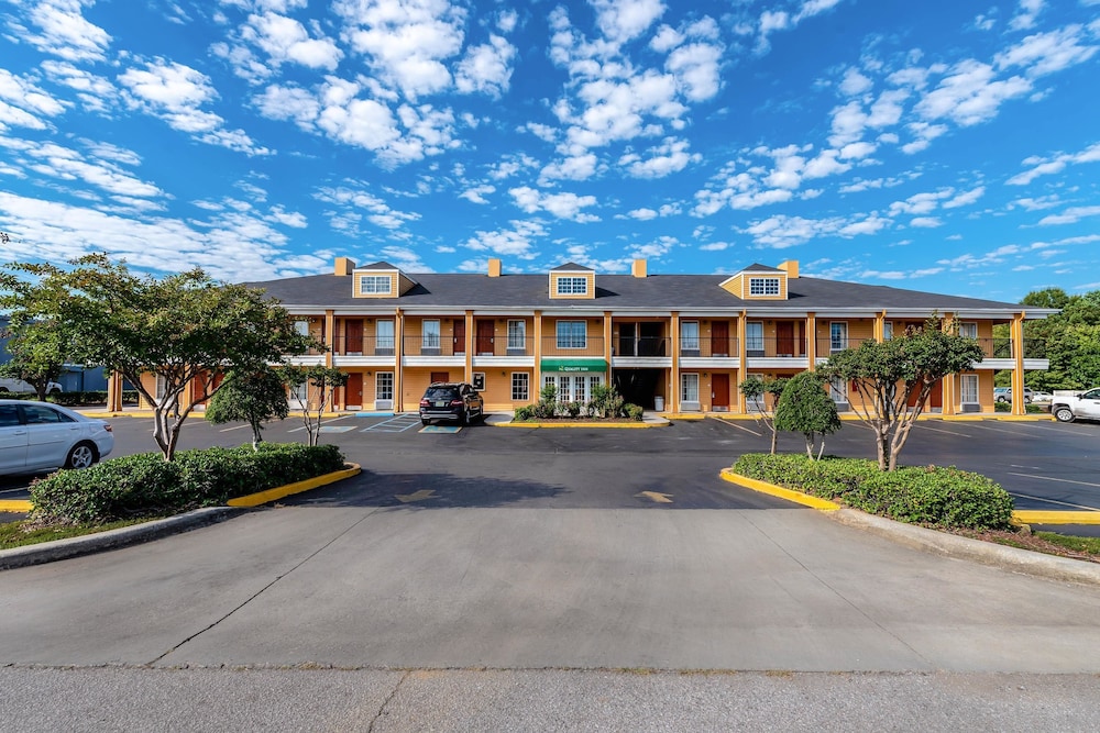 quality inn decatur river city