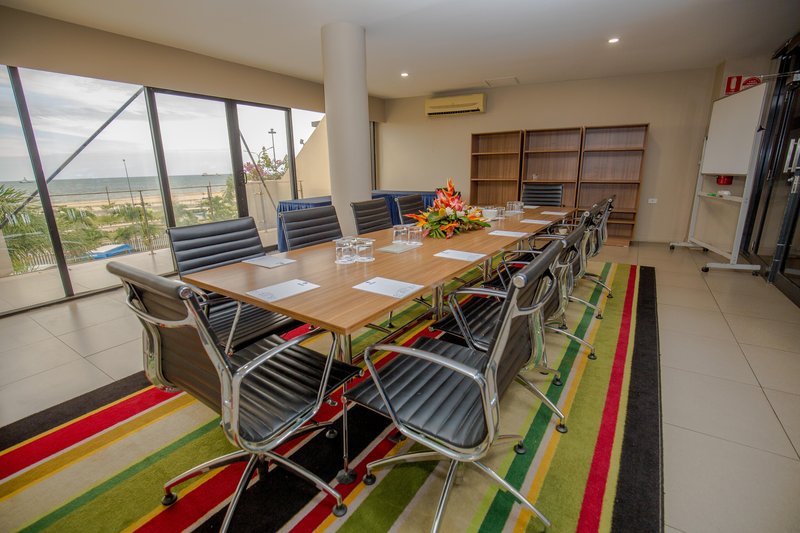 Ela Beach Hotel & Apartments
