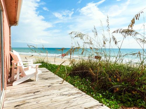 Melbourne Beach Resort & Surf Club,,2 star