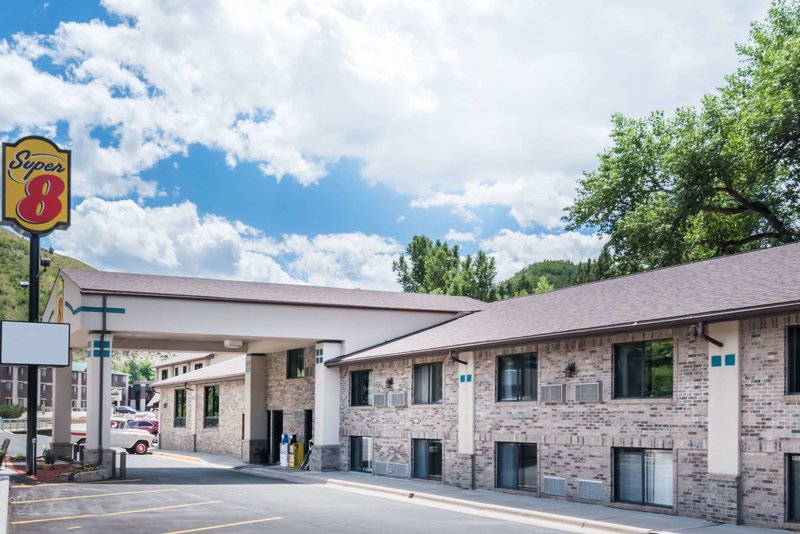 Super 8 By Wyndham Deadwood / Black Hills Area,Pierre>>Deadwood,2 star