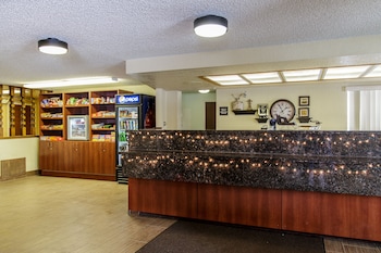 Richland Inn & Suites,,2 star