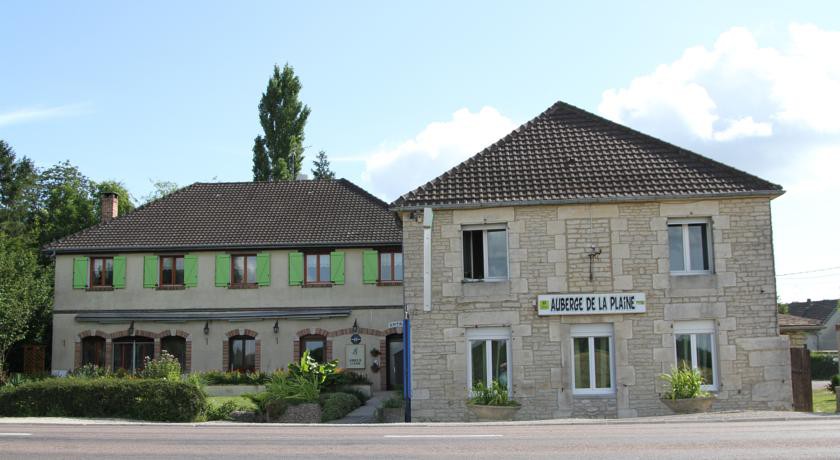 Auberge De La Plaine,Bar-Sur-Aube>>Aube,2 star