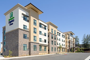 holiday inn express and suites valencia santa clarita
