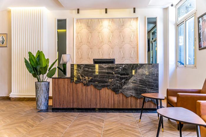 hotel les ambassadeurs