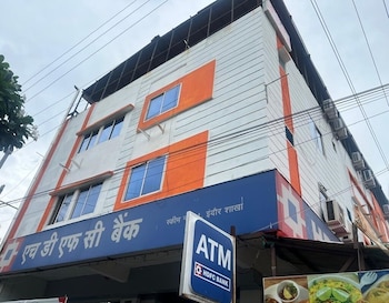 Hotel Ss1,Rajawada,3 star