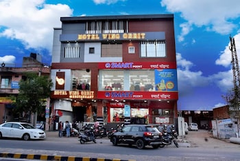 Hotel Wing Orbit,Falna,3 star