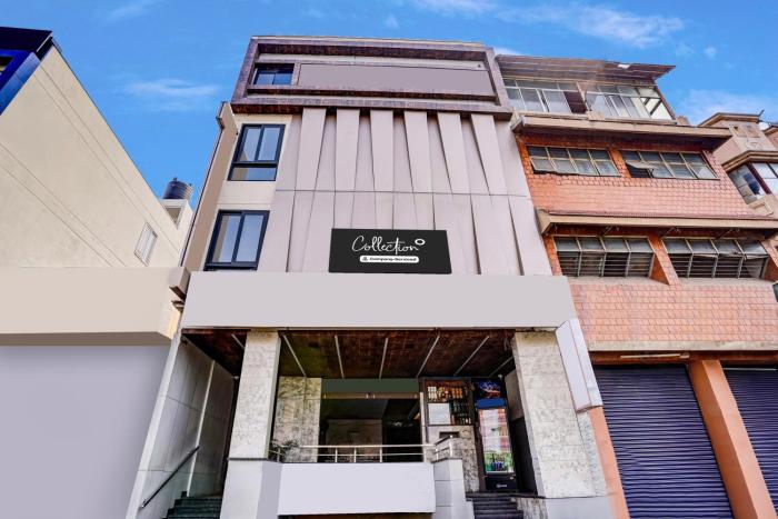 Super Collection O Metro Park Opposite Kalasipalya Bus Stand,Lalbagh,4 star