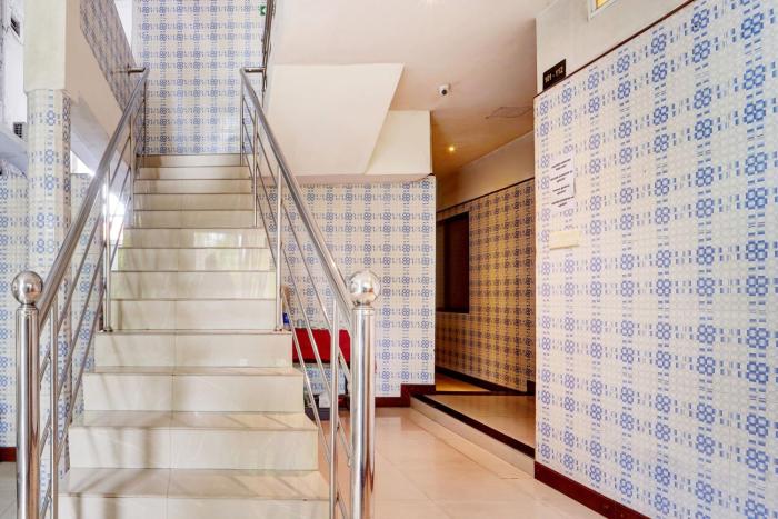 Super Collection O Vazhakkala Kakkanad,Edappally,3 star