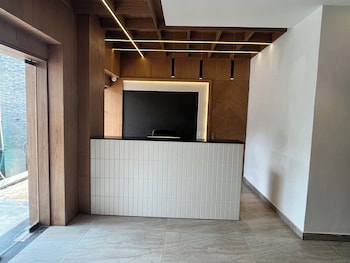 Hotel Pride Inn,Zirakpur Panchkula Kalka Highway,2 star