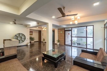 The Gleam Hotel,Huda City Center,3 star