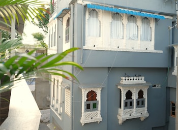 3 Raahi Udaipur,Udai Sagar Lake,2 star