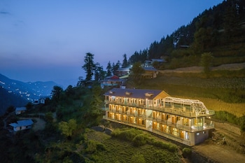 Moustache Shoja,,2 star