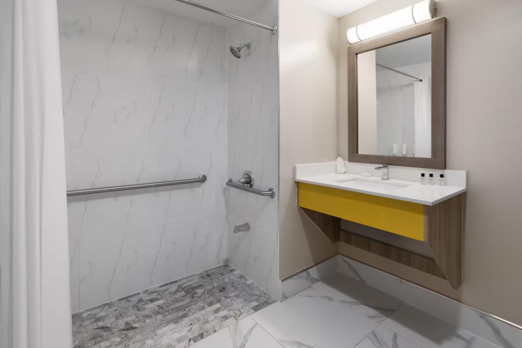 Days Inn By Wyndham Staten Island,,2 star