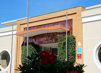 hospedium hotel blu torre de sevilla