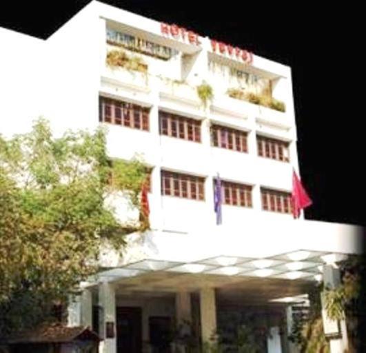 Hotel Yuvraj,Gujarat>>Vadodara,3 star