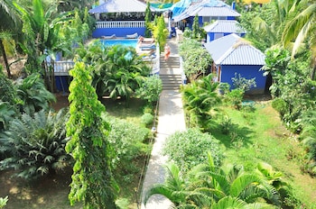 Mayflower Beach Resort,North Goa,3 star