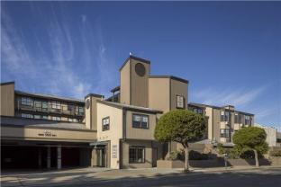 wave street inn