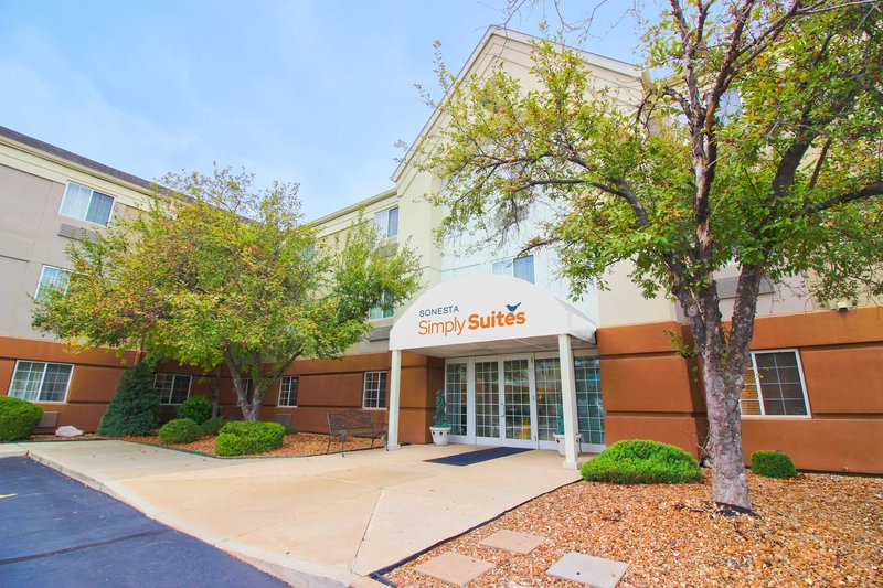 Sonesta Simply Suites  St Louis Earth City,Near Hollywood Casino Amphitheatre,3 star