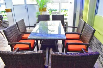 74 Igbeba Rd,,3 star