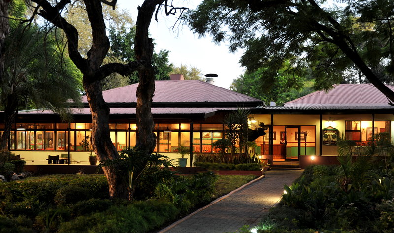 Cresta Riley's,North-West>>Maun,3.5 star