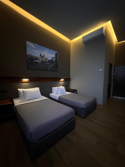 Amae21 Lofts,,3 star