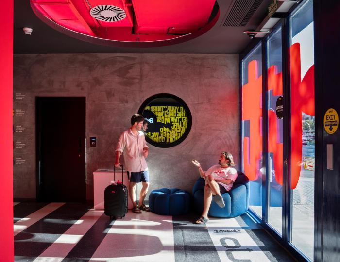 Amistat City Hostel Barcelona,,2 star