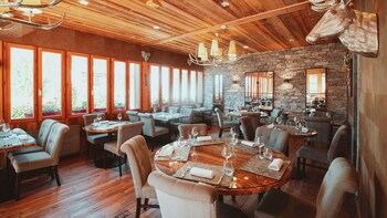 Auberge Les Gorges De La Diosaz,In Busan (Jung District),3 star
