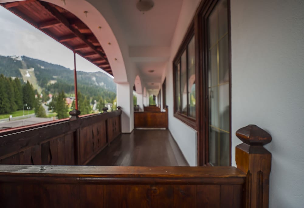 hotel aurelius imparatul romanilor